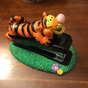 Tigger stapler